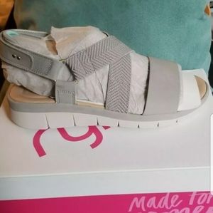 NEW in box Ryka Women's Elise Sandal SIZE 9W Grey and Teal MUST HAVE!!!!!